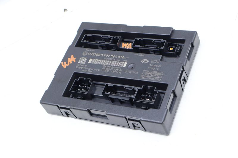 Comfort Control Module / Ccm / BCM 8K0907064KM — Used (SKU 695024)