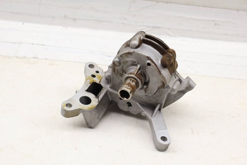 Engine Oil Pump 06E115105AQ — Used (SKU 695398)