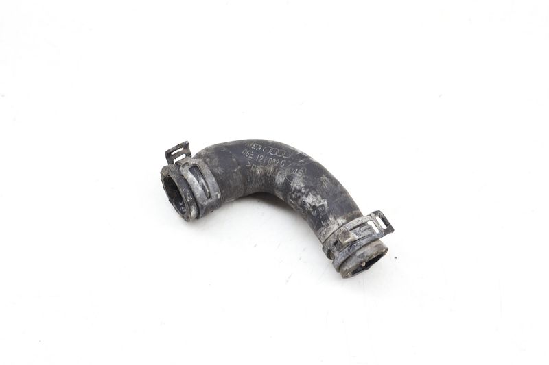 Engine Oil Return Hose 06E121082C — Used (SKU 695436)