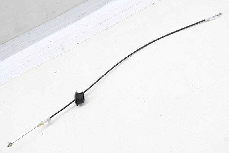 Interior Door Handle Release / Bowden Cable 8T0837085 — Used (SKU 695210)