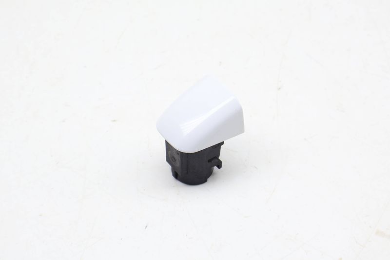 Exterior Door Handle Housing / Cap 8T0837167A — Used (SKU 695089)