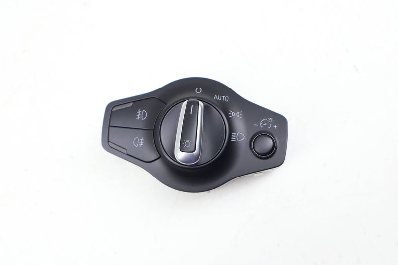 Headlight / Fog Light Switch 8K0941531AS — Used (SKU 695044)