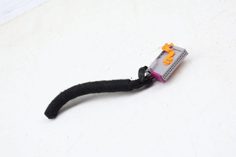 Instrument Cluster Wiring Connector / Pigtail 1J0972977J — Used (SKU 695137)