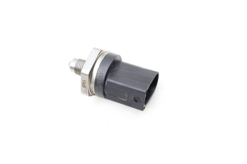 Low Pressure Fuel Sensor 06H906051J — Used (SKU 650284)