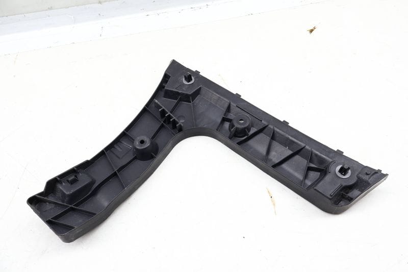 Bumper Guide / Bracket 4G5807454C — Used (SKU 650575)