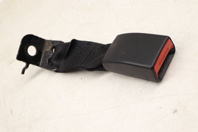 Seat Belt Buckle / Receiver 72117243311 — Used (SKU 525560)