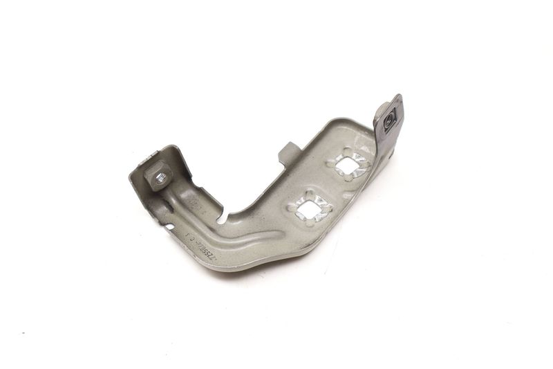Fender Mount / Bracket 41357255822 — Used (SKU 618386)