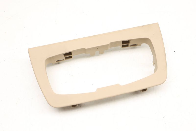 Headlight Dial / Switch Trim Bezel 51459218531 — Used (SKU 618101)