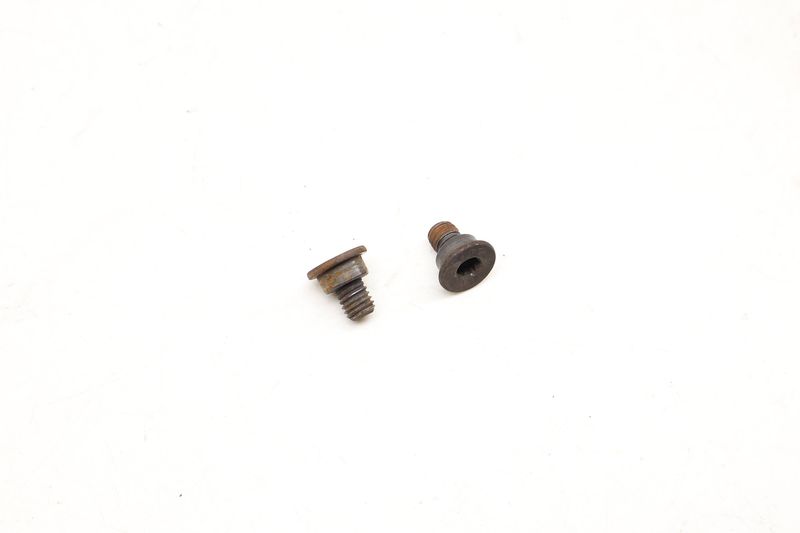 M8X14 Brake Rotor Screw / Bolt Set (2) 34211161806 — Used (SKU 618465)