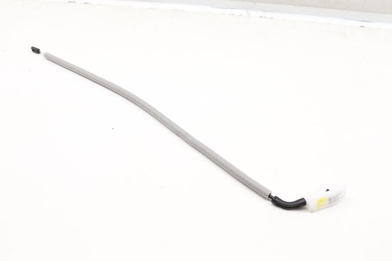 Interior Door Handle Release / Bowden Cable 51217291403 — Used (SKU 602341)