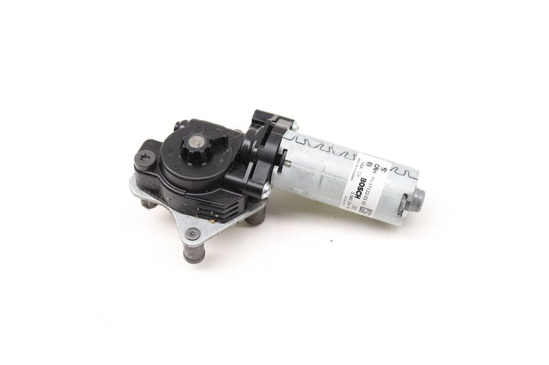 Rear Tilt / Height Seat Motor w/ Transmission 52107328697 — Used (SKU 602327)