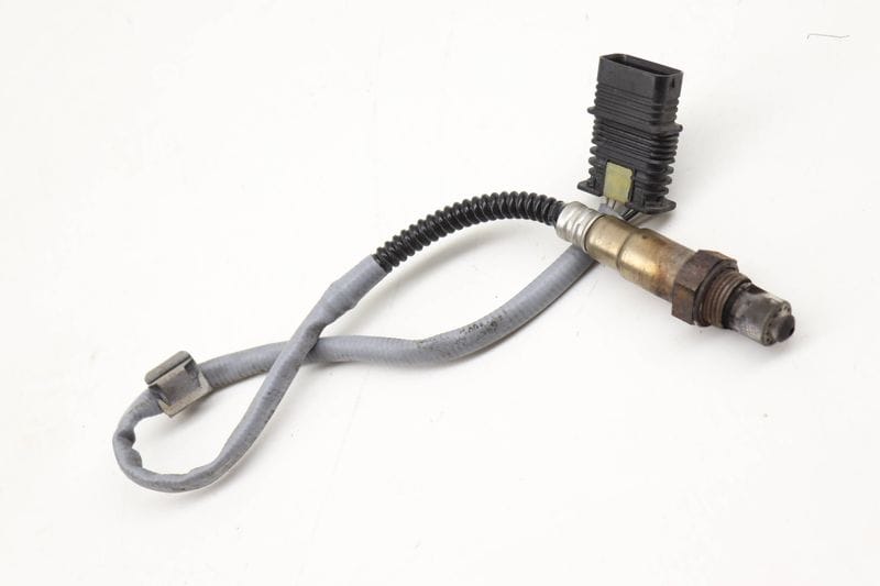 O2 / Oxygen Sensor 11787589122 — Used (SKU 602689)