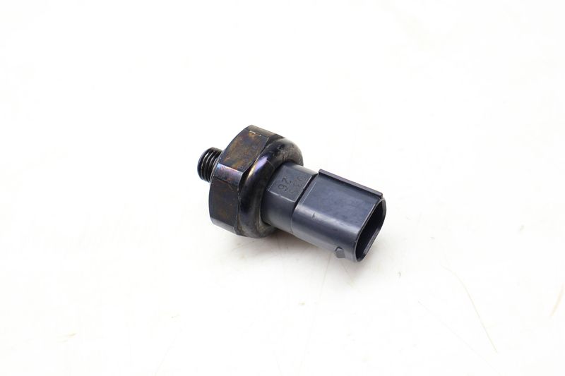 AC Pressure Switch / Sensor 64539141958 — Used (SKU 692265)