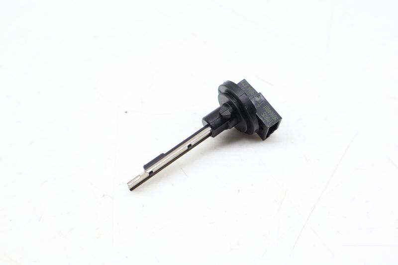 Cabin Temperature Sensor 64119166109 — Used (SKU 692200)