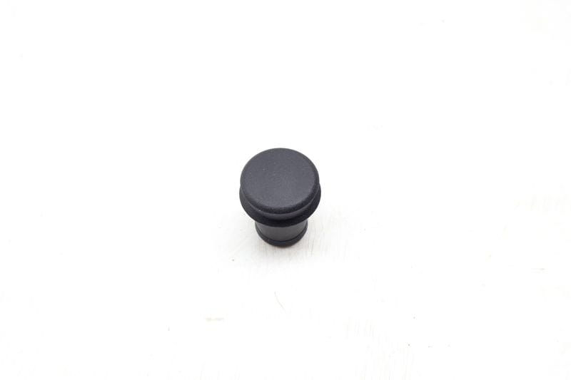 Cigarette Lighter Socket Plug 61349316116 — Used (SKU 692171)