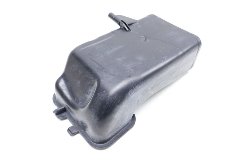 Air Intake Duct / Tube 13717577471 — Used (SKU 692392)