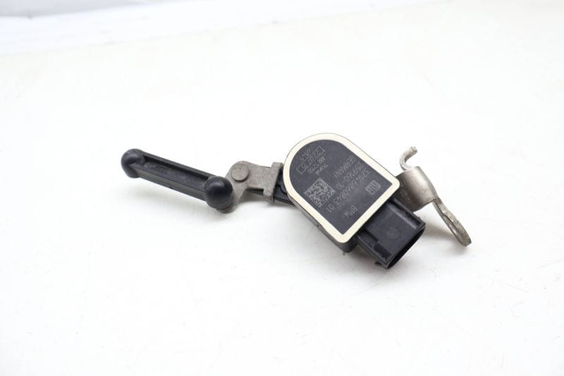 Headlight Leveling Sensor 37146781361 — Used (SKU 692261)