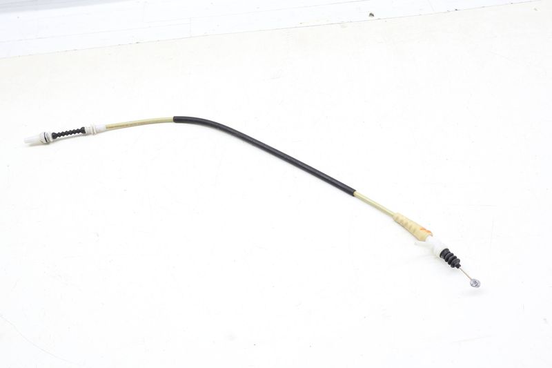 Exterior Door Handle Release / Bowden Cable 51217297439 — Used (SKU 692282)