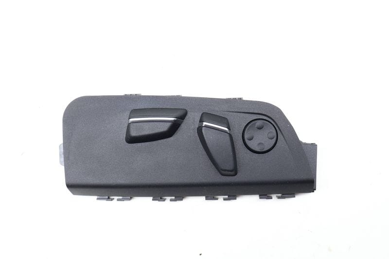 Seat Adjustment Switch 61319270382 — Used (SKU 692150)