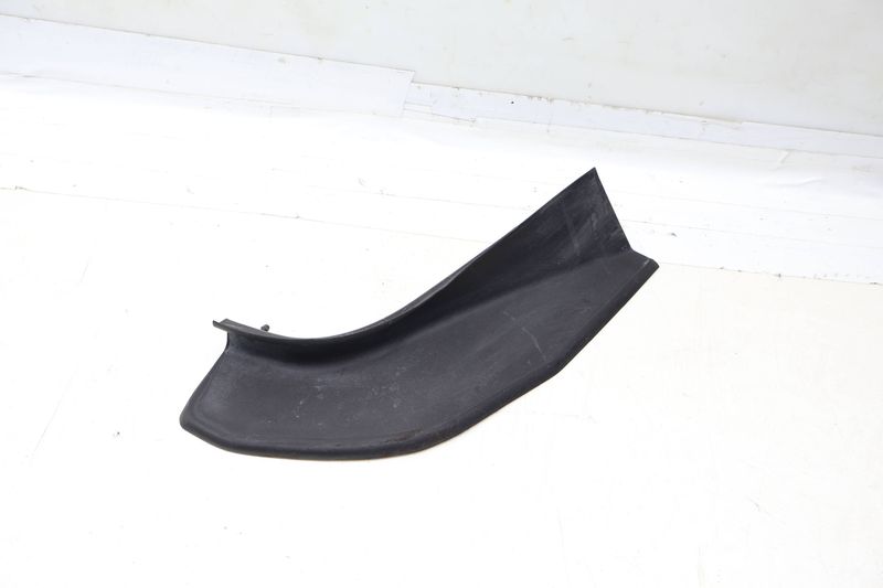Tail Light / Lamp Trim 51497204375 — Used (SKU 692485)