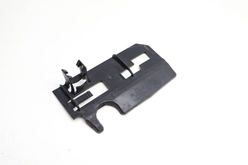 Lower Radiator Coolant Hose / Line Mount Bracket 17127613139 — Used (SKU 692239)