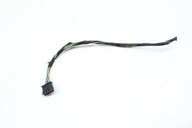 Outer Tail Light / Lamp Wiring Harness Connector / Pigtail 63216909052 — Used (SKU 692352)