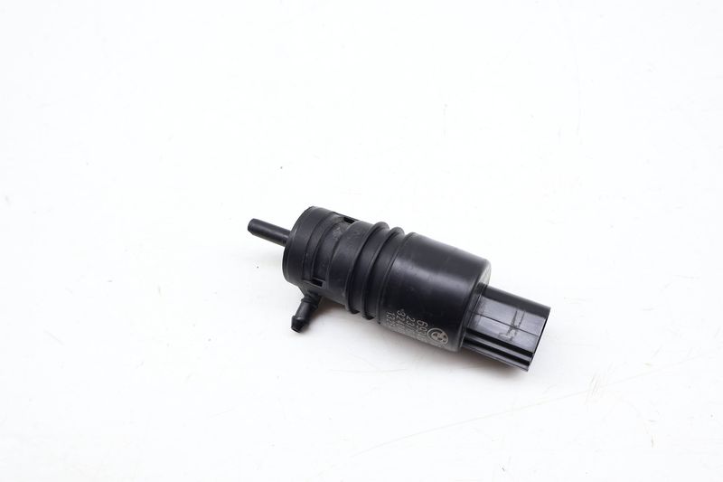 Windshield Washer Pump 67126934160 — Used (SKU 692253)