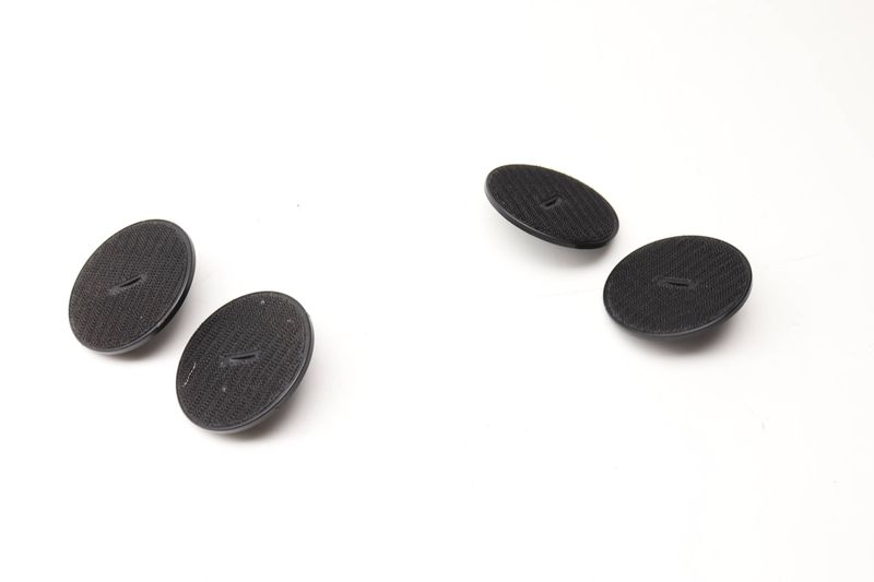 Carpet Floor Mat Fastener / Mount Set (4) 07149166609 — Used (SKU 584054)