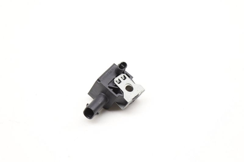 B Pillar Airbag / Air Bag Sensor 65779224177 — Used (SKU 584155)