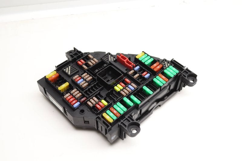 Fuse Box / Holder 61149264923 — Used (SKU 584096)