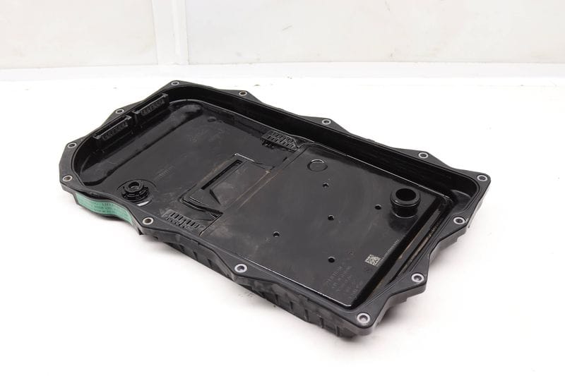 Transmission Oil Pan 24118612901 — Used (SKU 584251)