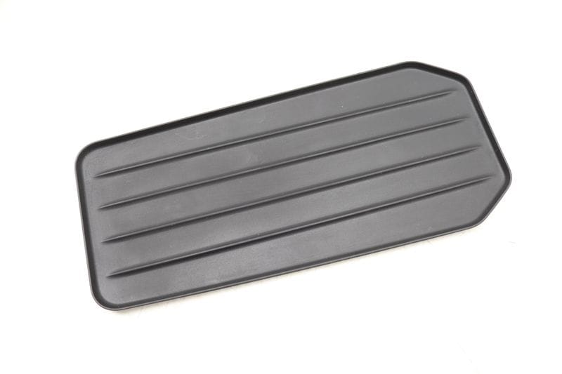 Center Armrest Mat / Insert 51169330945 — Used (SKU 504744)