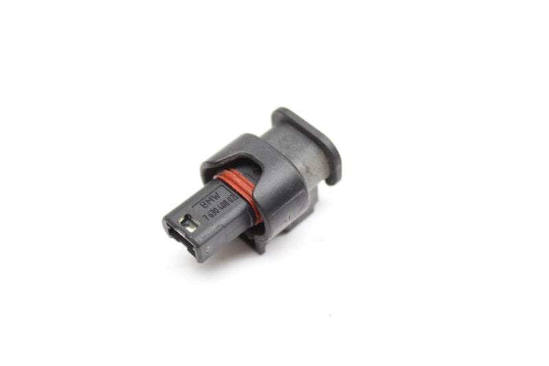 High-Voltage Interlock Loop Bridge 12527630408 — Used (SKU 504641)