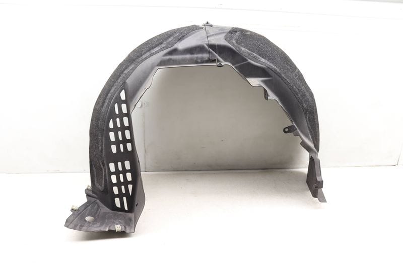 Fender Liner / Splash Guard 51717394079 — Used (SKU 504713)