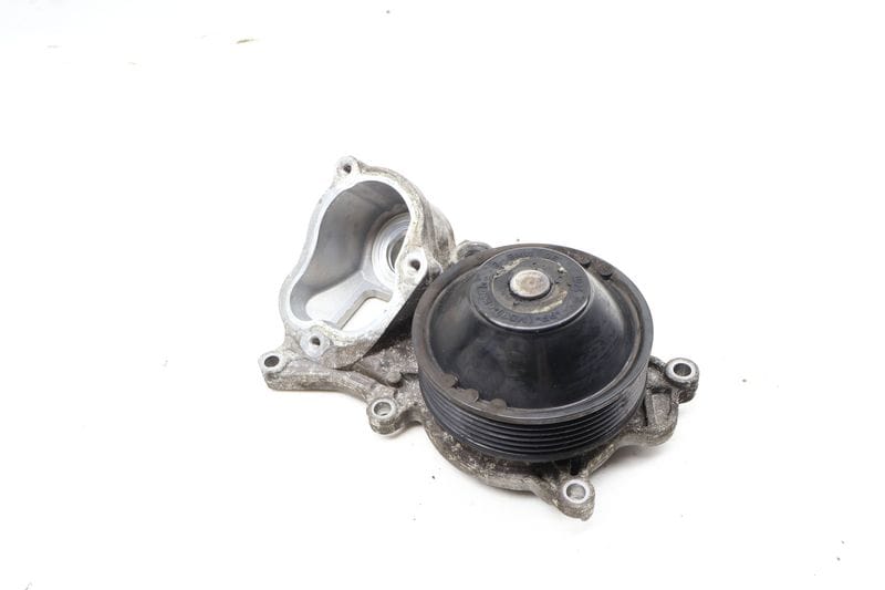 Coolant / Water Pump 11518516204 — Used (SKU 647479)