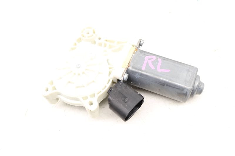 Window Lifter Motor 67627322747 — Used (SKU 542054)