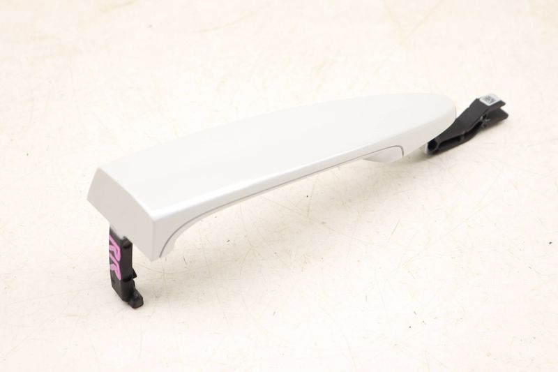 Exterior Door Handle 51217207562 — Used (SKU 542120)