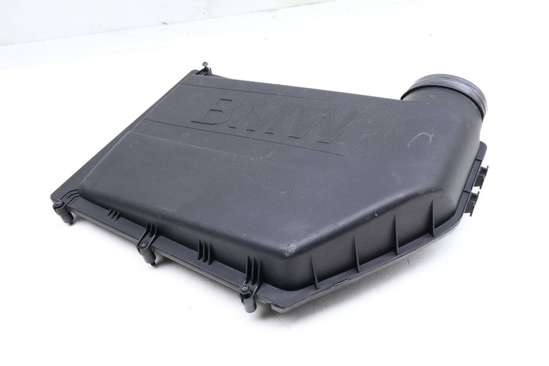 Engine Air Filter Housing / Box (UPPER) 13717583713 — Used (SKU 642441)