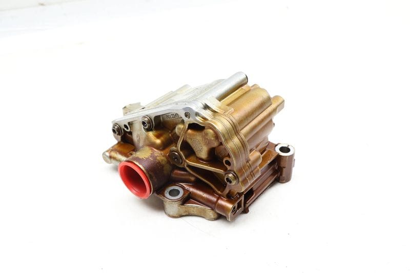 Engine Oil Pump 11417613549 — Used (SKU 642765)
