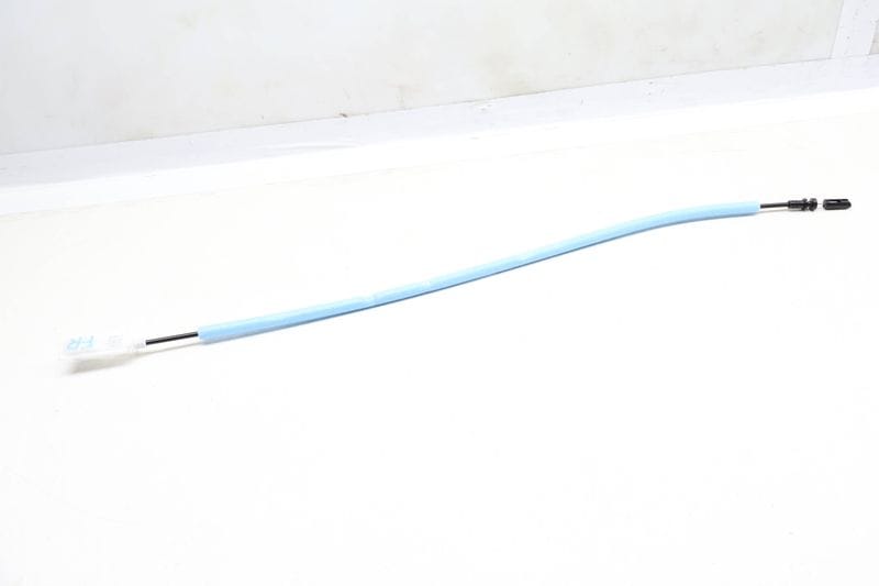 Interior Door Handle Release / Bowden Cable 51217293621 — Used (SKU 639243)