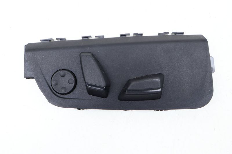Seat Adjustment Switch 61319276464 — Used (SKU 639090)