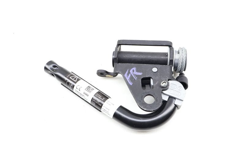Seat Belt Tensioner 72117321292 — Used (SKU 639172)