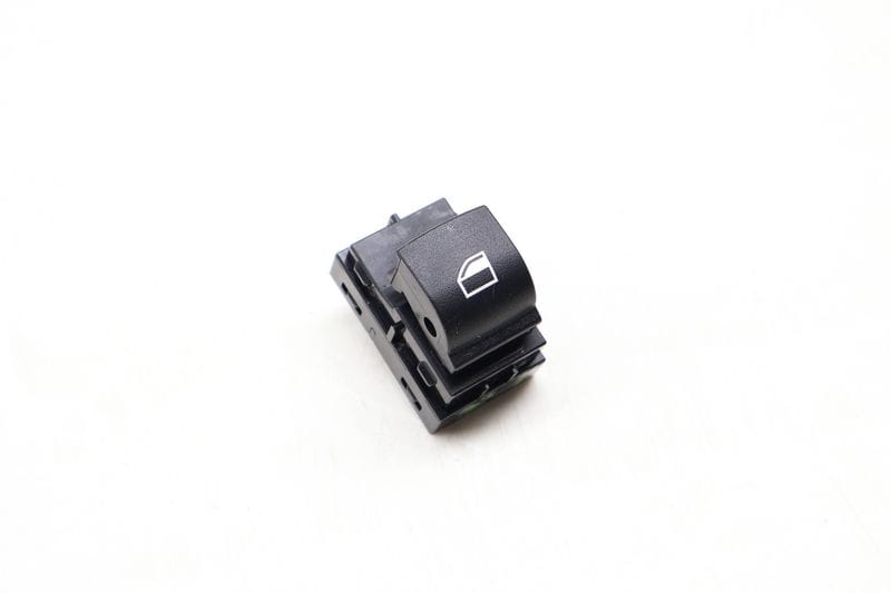 Window Switch 61319208107 — Used (SKU 642202)