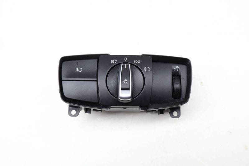 Headlight Dial / Fog Light Switch 61319311721 — Used (SKU 642182)