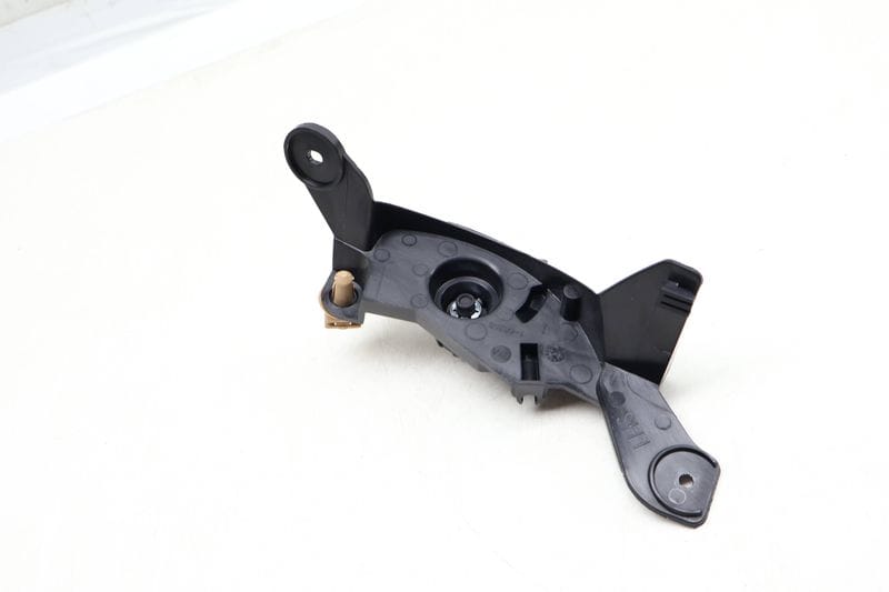 Hood Release Lever / Handle Bracket 51437284598 — Used (SKU 642187)
