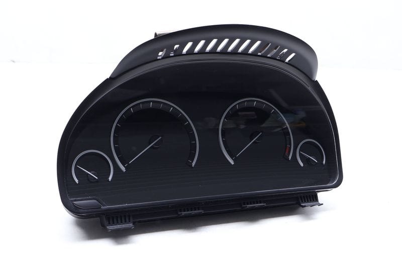 Instrument Cluster / Speedometer 62106802319 — Used (SKU 639204)