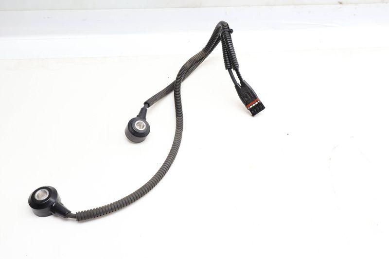 Knock Sensor 13627566786 — Used (SKU 642522)