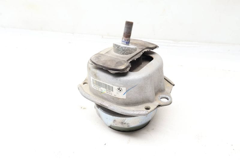 Engine / Motor Mount 22116865146 — Used (SKU 642389)