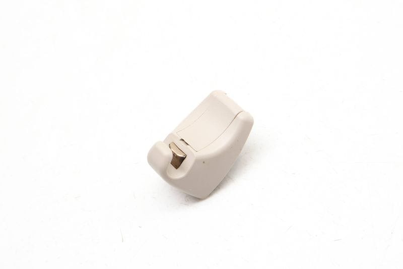 Sun Visor Clip / Bracket 51167227034 — Used (SKU 642227)