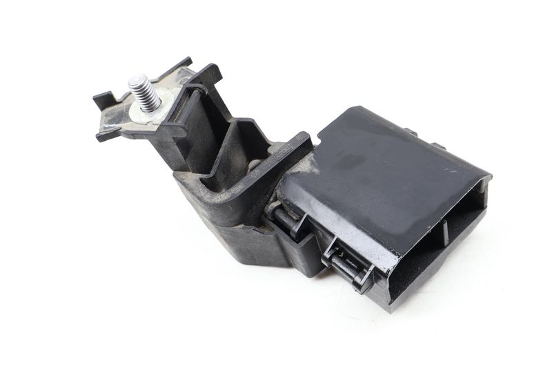 Positive Battery Terminal / Junction Box 61139367807 — Used (SKU 642481)